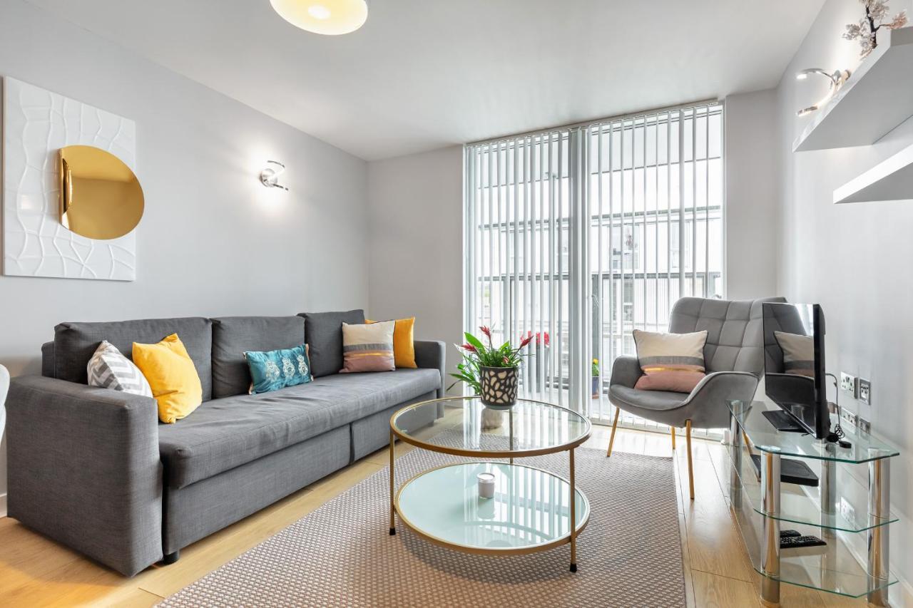 Stunning Apartment With Underground Parking! Londyn Zewnętrze zdjęcie