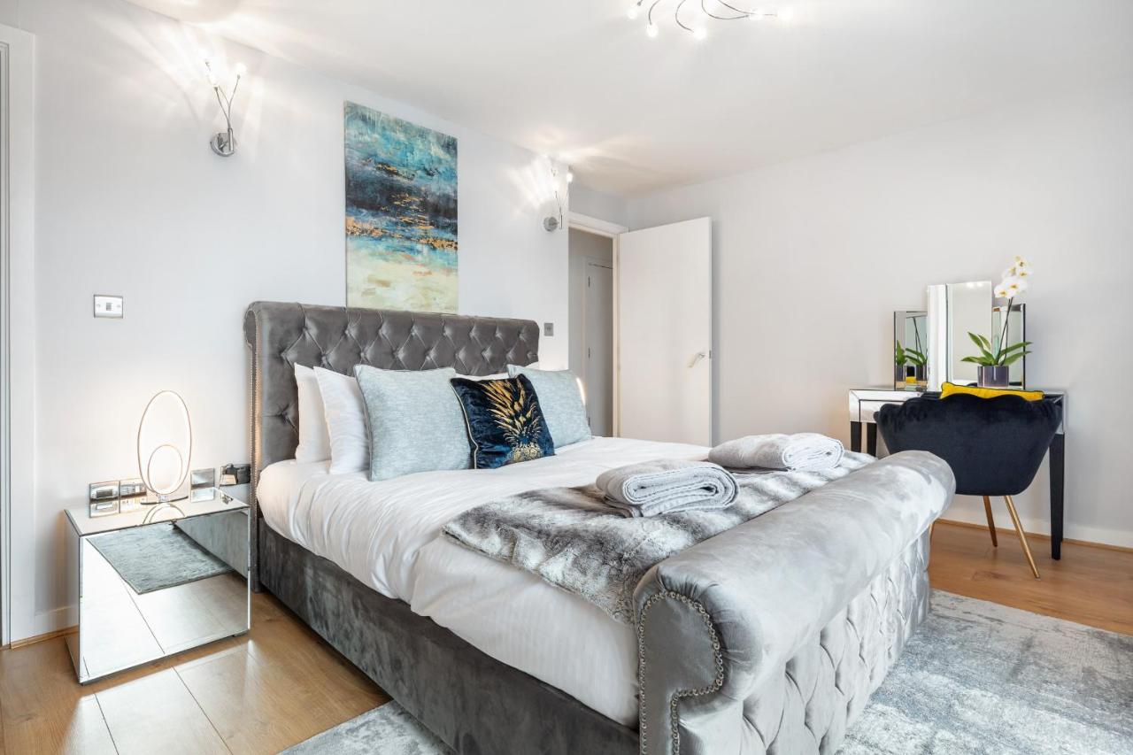 Stunning Apartment With Underground Parking! Londyn Zewnętrze zdjęcie