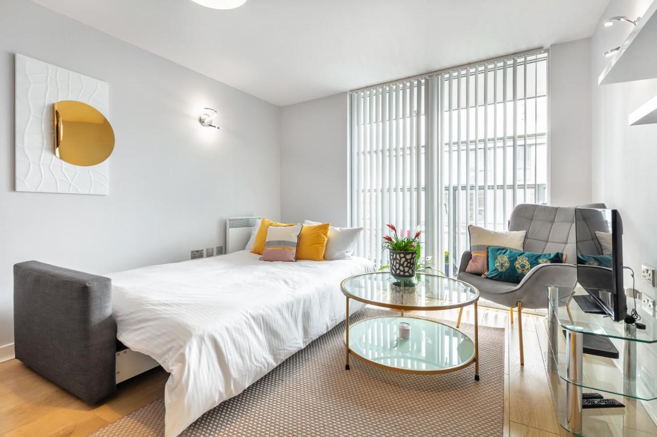 Stunning Apartment With Underground Parking! Londyn Zewnętrze zdjęcie